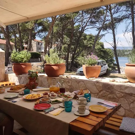 Stone Hvar Ana & Nikola Park & Sea View Apartment *